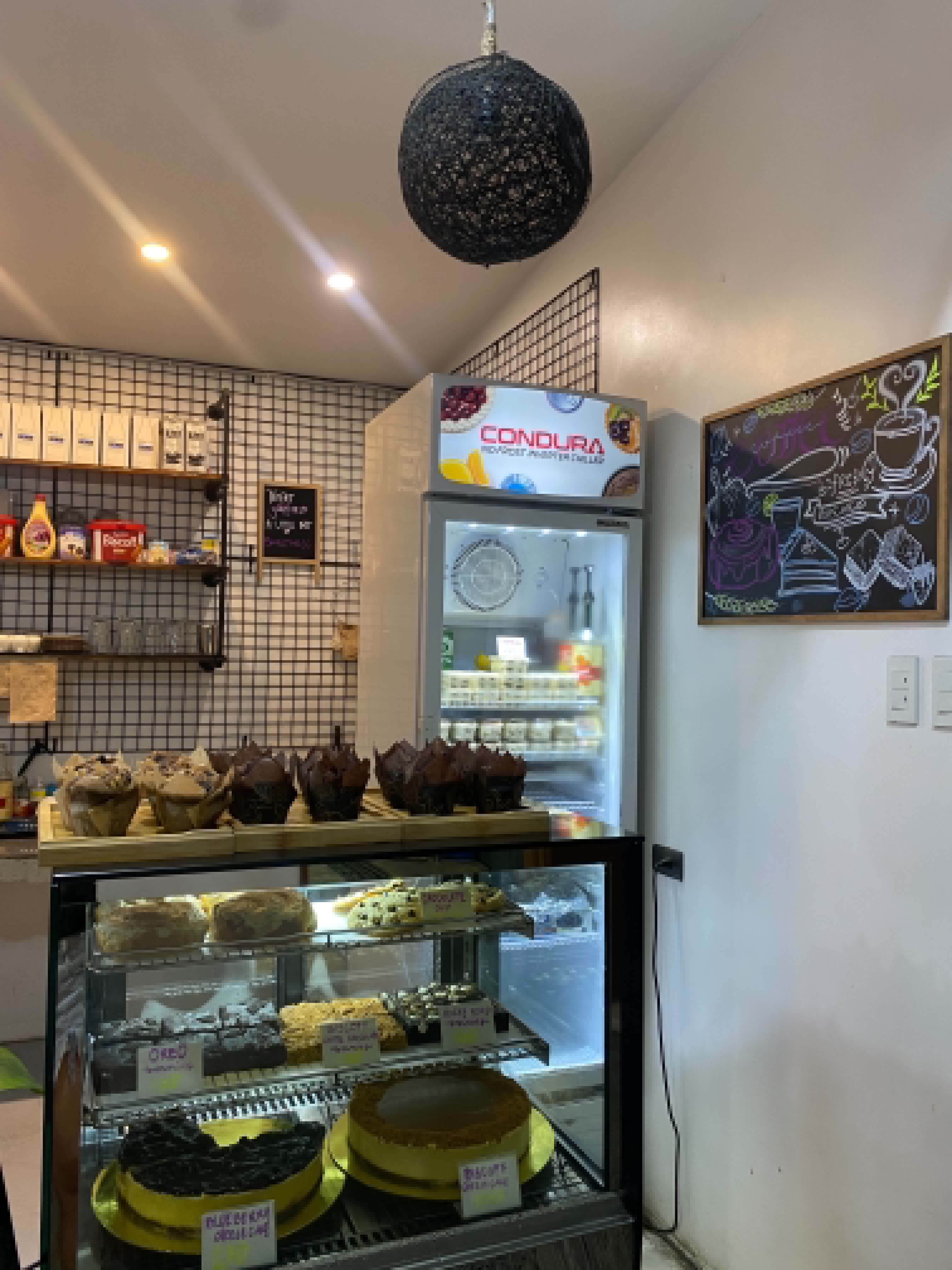 The dessert display at Amia’s Pizza House